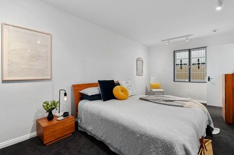 Photo of property in 2/25a Lake Road, Devonport, Auckland, 0624