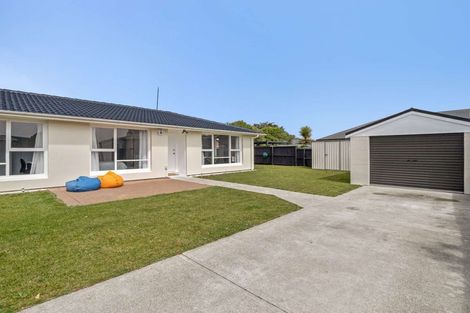 Photo of property in 2/161 Beach Road, North New Brighton, Christchurch, 8083