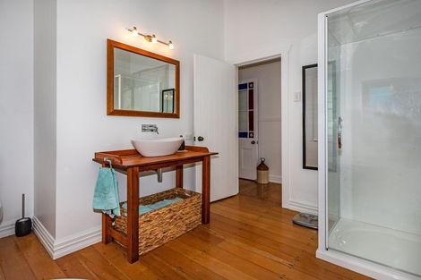 Photo of property in 137 Karaka Road, Thames, 3500