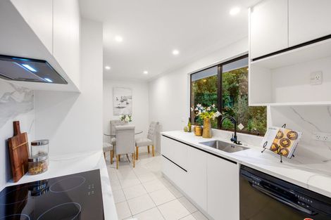 Photo of property in 2/72 Shoreham Street, Avondale, Auckland, 0600