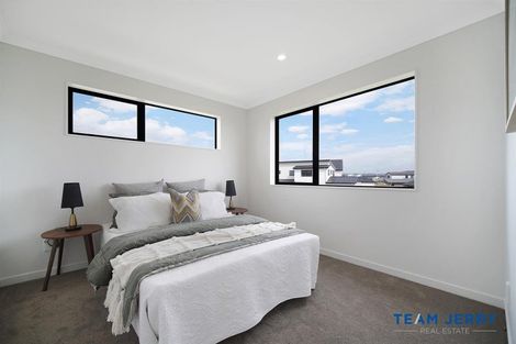 Photo of property in 17 Kaitiaki Drive, Clarks Beach, 2122