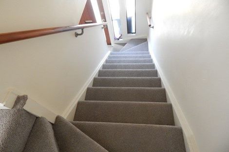 Photo of property in Lynn Park Terrace, 13/12 Ambrico Place, New Lynn, Auckland, 0600