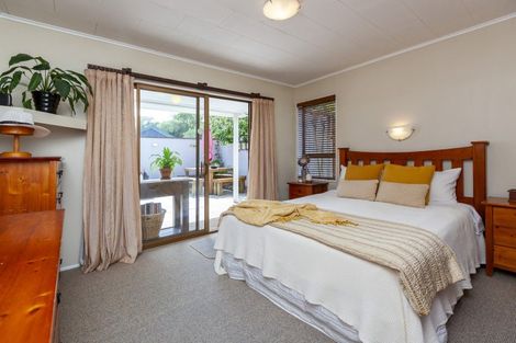 Photo of property in 19 Dale Road, Raumati South, Paraparaumu, 5032