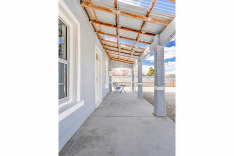 Photo of property in 22 Clutha Street, Alexandra, 9320