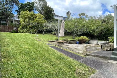 Photo of property in 52 Newhaven Terrace, Mairangi Bay, Auckland, 0630