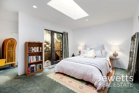 Photo of property in 191 Marine Parade, Seatoun, Wellington, 6022