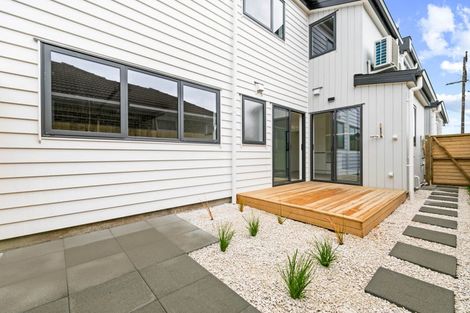 Photo of property in 90c Seymour Road, Sunnyvale, Auckland, 0612