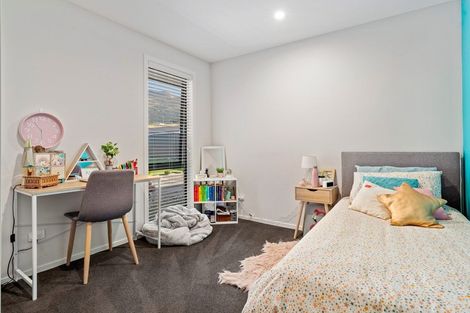 Photo of property in 8 Magpie Place, Lake Hawea, Wanaka, 9382