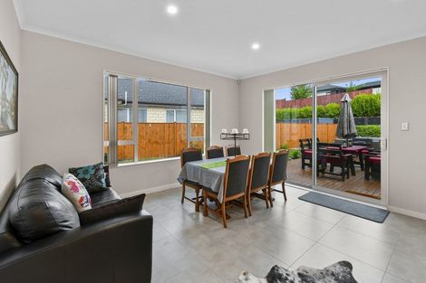 Photo of property in 3 Papaview Road, Papakura, 2110