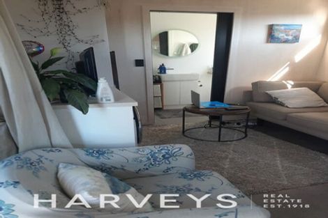 Photo of property in 5a Farwood Drive, Henderson, Auckland, 0612