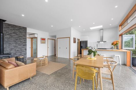 Photo of property in 37 Totara Close, Taieri Mouth, 9091