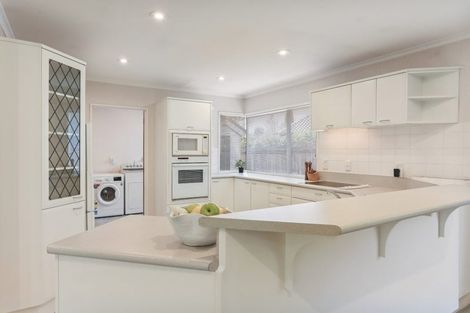 Photo of property in 4 Wardour Mews, Avonhead, Christchurch, 8042