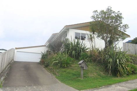 Photo of property in 5 Wisteria Grove, Maungaraki, Lower Hutt, 5010