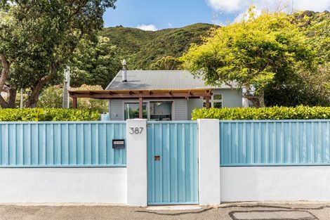 Photo of property in 387 Muritai Road, Eastbourne, Lower Hutt, 5013