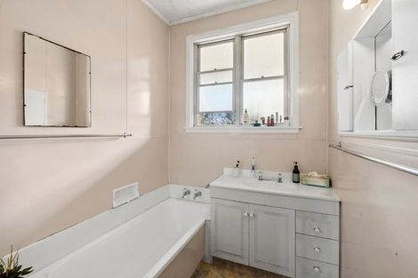 Photo of property in 483 Upper Pitone Road, Pitone, New Plymouth, 4374