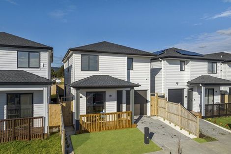 Photo of property in 7 Woven Place, Karaka, Papakura, 2113