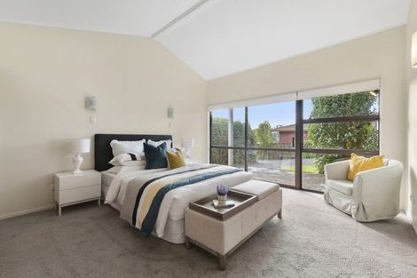 Photo of property in 487a Beach Road, Murrays Bay, Auckland, 0630