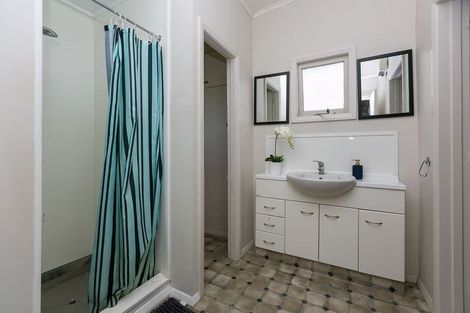 Photo of property in 23 Standish Street, Westown, New Plymouth, 4310