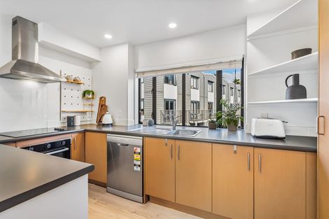Photo of property in 16 Dovedale Place, Parnell, Auckland, 1010