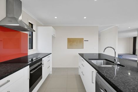 Photo of property in 2 Rawiri Drive, Bell Block, New Plymouth, 4312