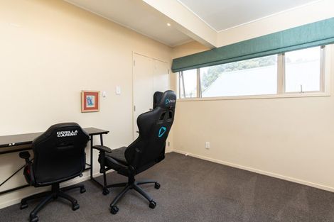 Photo of property in 110a Main Road, Tawa, Wellington, 5028