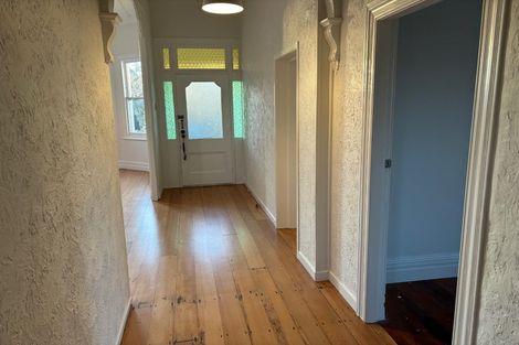 Photo of property in 1/30 Princes Street, Northcote Point, Auckland, 0627