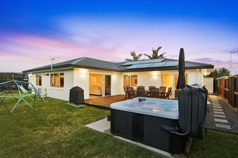 Photo of property in 1 Aldermen Avenue, Papamoa Beach, Papamoa, 3118