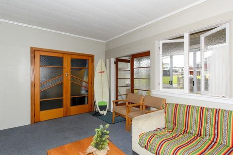 Photo of property in 6 Nobs Line, Strandon, New Plymouth, 4312