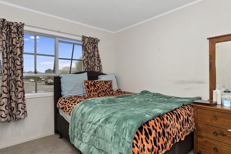 Photo of property in 18 Crescent Court, Melville, Hamilton, 3206