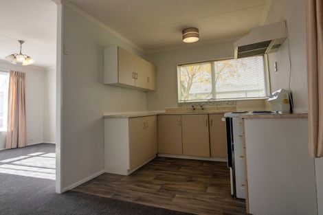 Photo of property in 19 Coromandel Court, Roslyn, Palmerston North, 4414