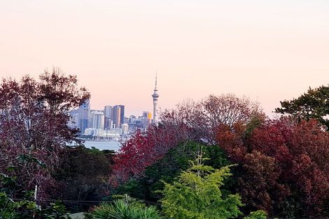 Photo of property in Frank Sargeson Apts, 106/80 Anzac Street, Takapuna, Auckland, 0622