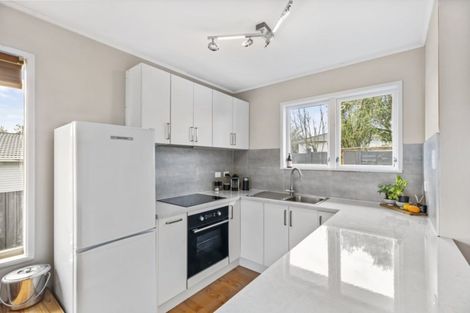 Photo of property in 24 Hobart Crescent, Wattle Downs, Auckland, 2103