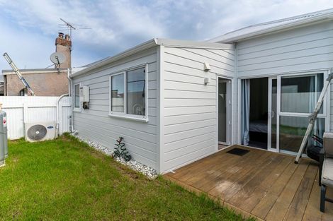 Photo of property in 8 Cashel Street, South Dunedin, Dunedin, 9012