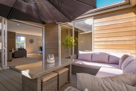 Photo of property in 12 Edgewood Place, Wanaka, 9305