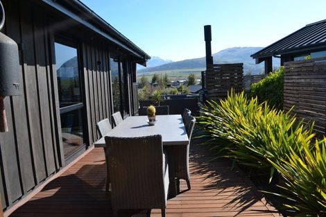 Photo of property in 19b Rannoch Drive, Jacks Point, Queenstown, 9371