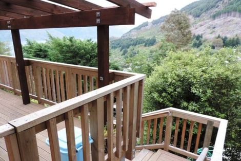 Photo of property in 26 Mackinnon Terrace, Sunshine Bay, Queenstown, 9300