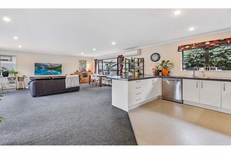 Photo of property in 98a Percival Street, Rangiora, 7400