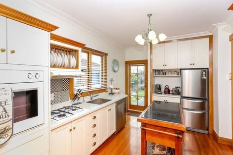 Photo of property in 16 Sanders Avenue, Westown, New Plymouth, 4310
