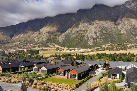 Photo of property in 19 Glenfiddich Road, Jacks Point, Queenstown, 9371