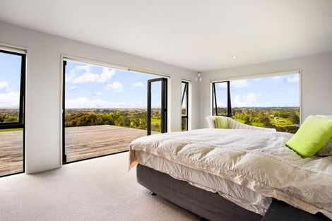 Photo of property in 114 Pomona Road, Kumeu, 0891