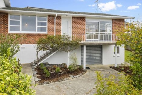Photo of property in 2/2 Seaview Road, Milford, Auckland, 0620