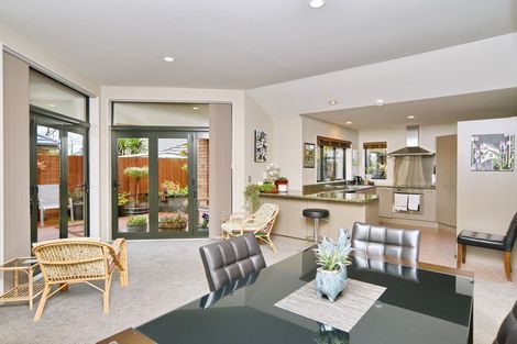 Photo of property in 12 Belgrove Place, Parklands, Christchurch, 8083