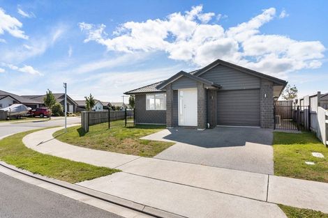 Photo of property in 10 Dunkeld Drive, Papamoa, 3118