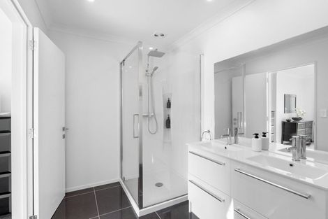 Photo of property in 9 Polish Settlers Place, Marshland, Christchurch, 8083