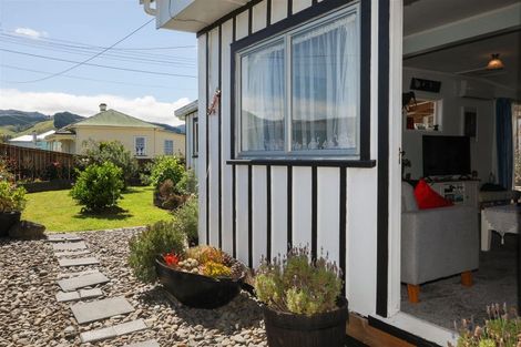 Photo of property in 21 Station Road, Paeroa, 3600