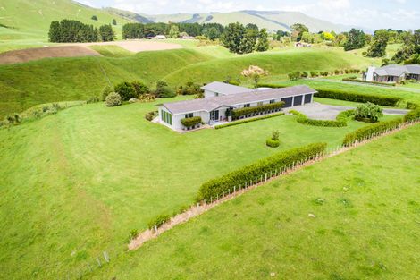 Photo of property in 26 Highland View Drive, Tokomaru, Palmerston North, 4474