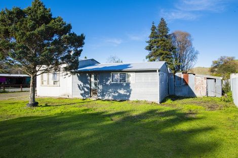 Photo of property in 10 Kipling Road, Te Karaka, 4022