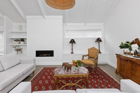 Photo of property in 25 Grooby Place, Havelock North, 4130