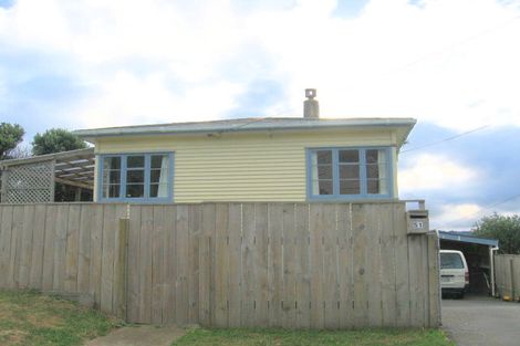 Photo of property in 51 Sidlaw Street, Strathmore Park, Wellington, 6022
