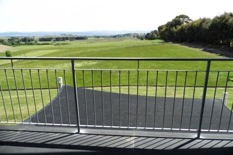 Photo of property in 140 Awamoa Road, Holmes Hill, Oamaru, 9492